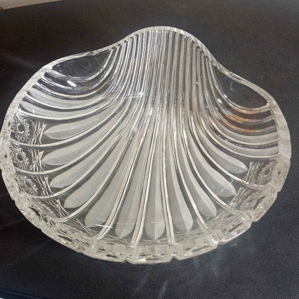 CRYSTAL Scallop Shape Bowl